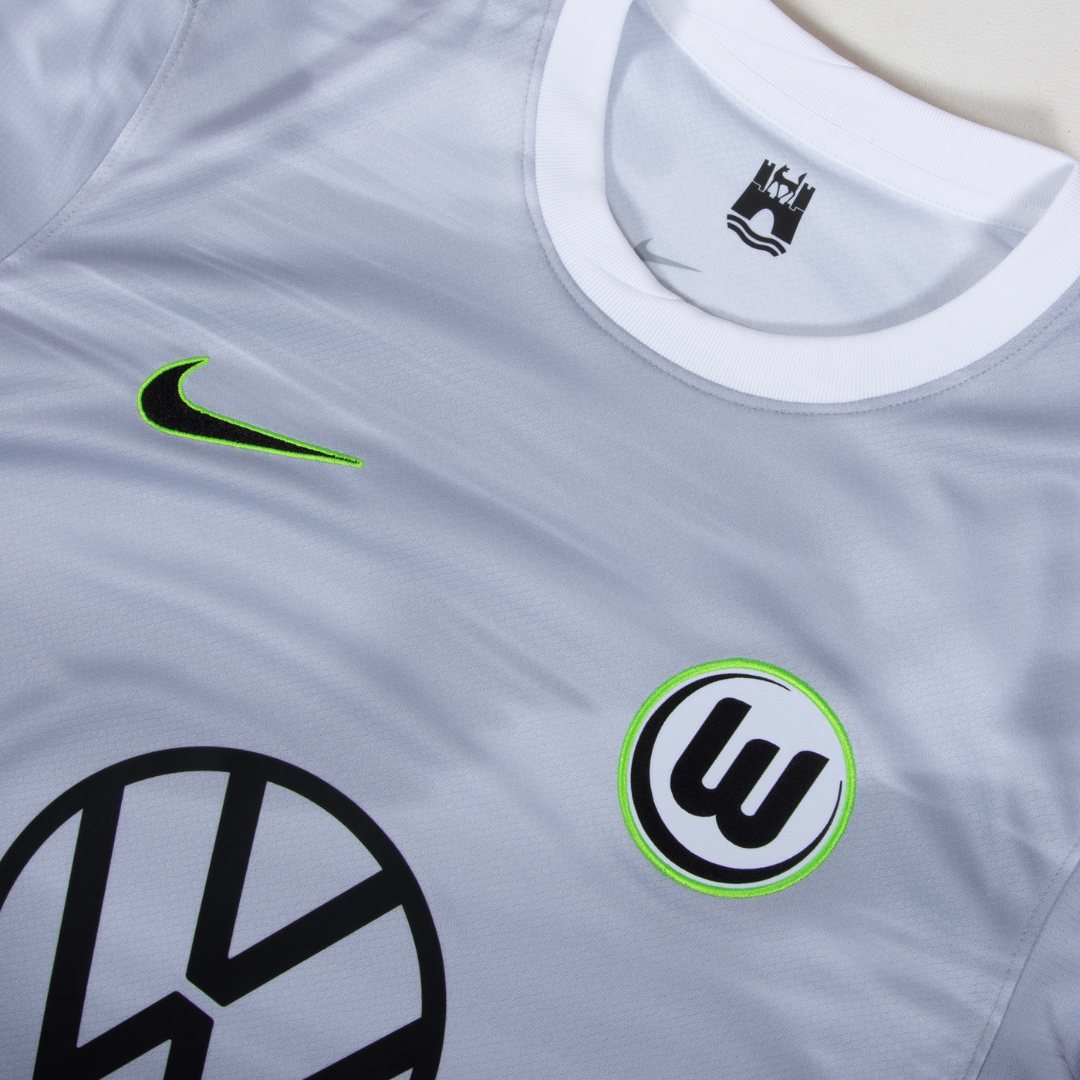 VFL Wolfsburg away 25/26