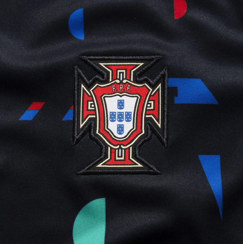Camisola Portugal Aquecimento 2024/25 - ÚLTIMAS UNIDADES! 🇵🇹