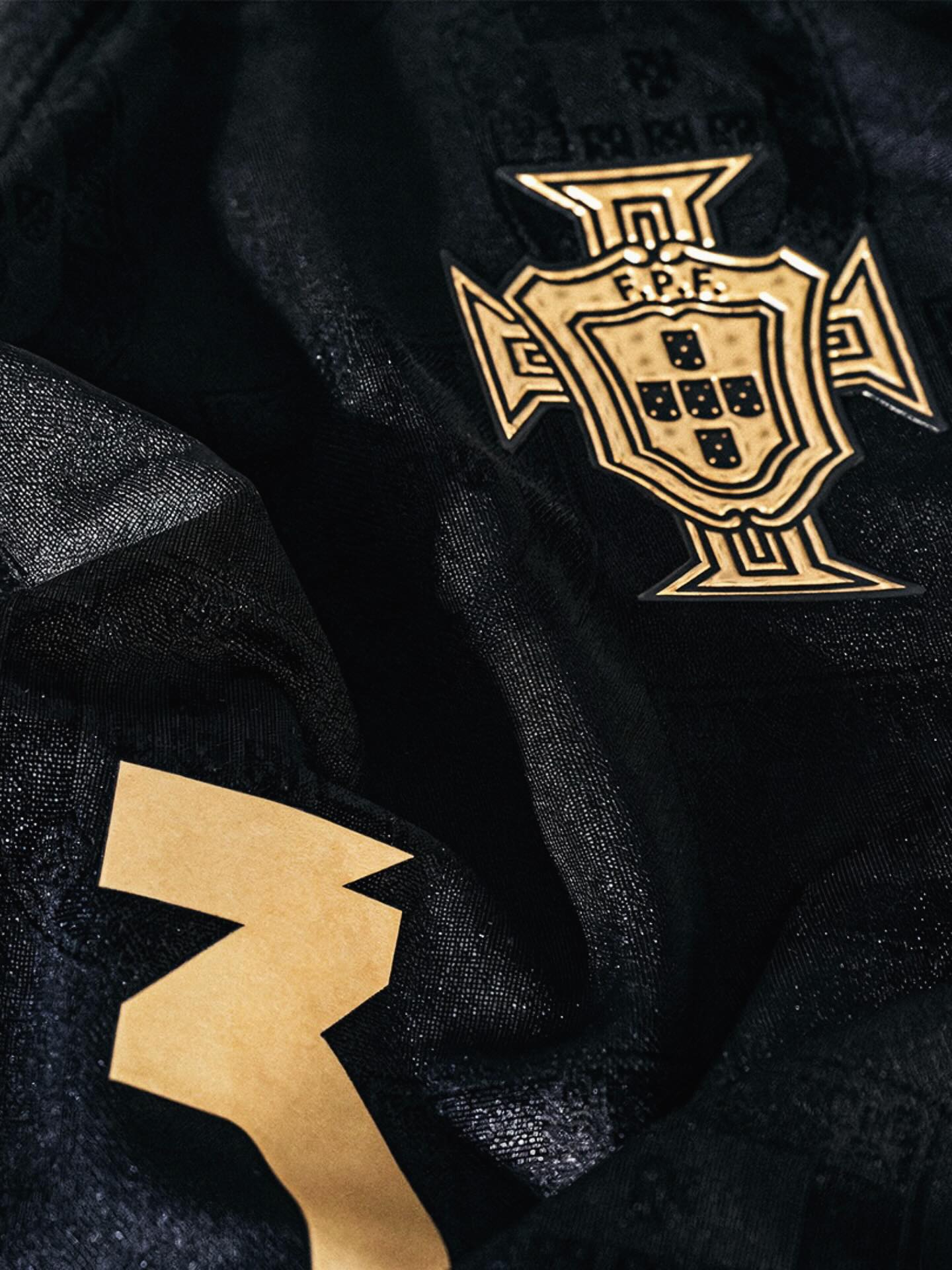 🔥 Edição Especial Pantera Negra Authentic – Camisola da Seleção de Portugal EUSÉBIO 2026/27! 🔥