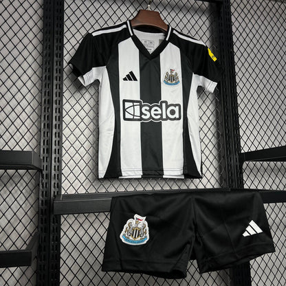 Conjunto Infantil Newcastle home 24/25