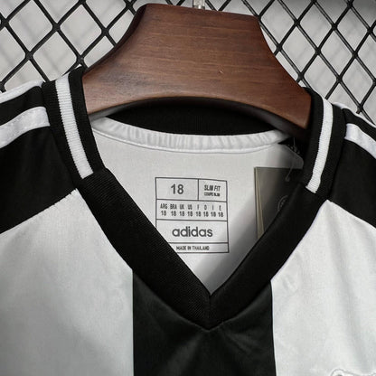 Conjunto Infantil Newcastle home 24/25