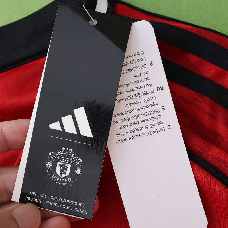 Manchester United Home Jersey 2025/26 - Long Sleeve