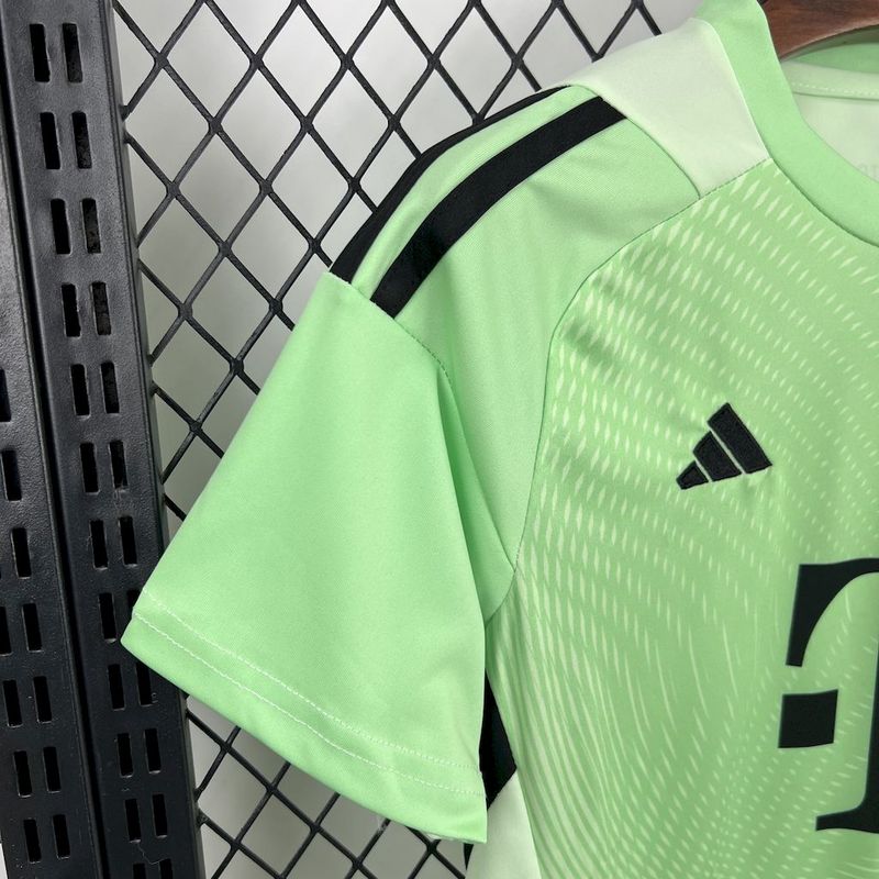 Kids Bayern Munich Jersey Goalkeeper 2025/26
