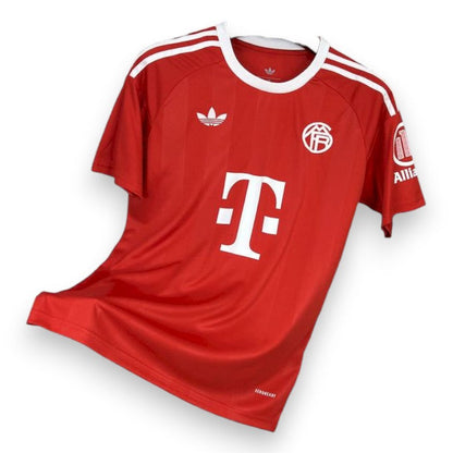 Bayern Munich Goalkeeper Jersey 2025/26